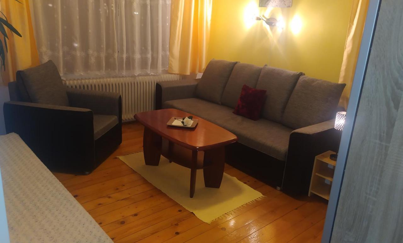Katka A Martin Samostatny Apartman S Vlastnym Vchodom Liptovský Mikuláš エクステリア 写真